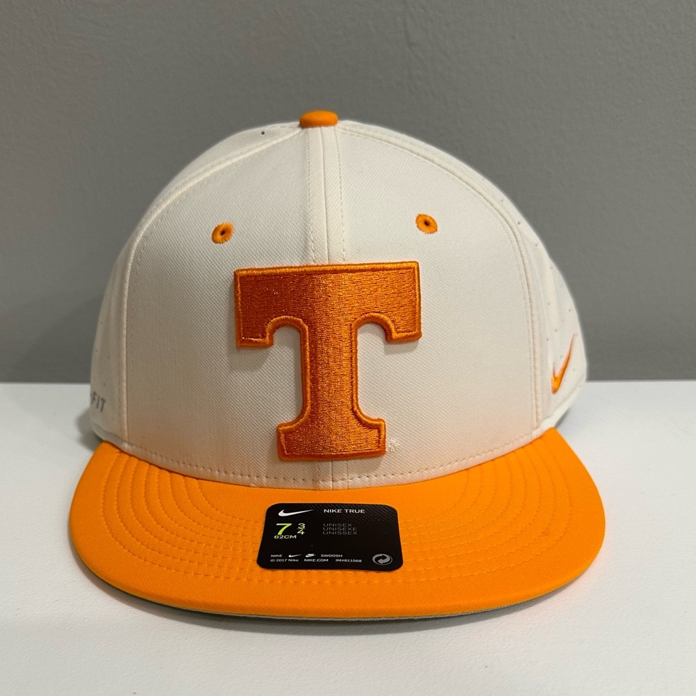 University of Tennessee Volunteers Nike AeroBill True Fitted Hat